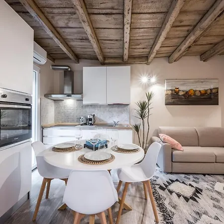 Broccaindosso Wood 5* Lejlighed Bologna